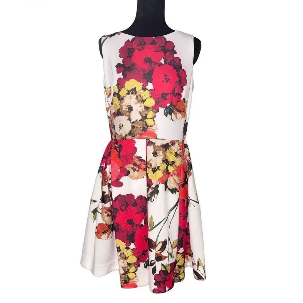 Roz & Ali Floral Fit & Flare Dress